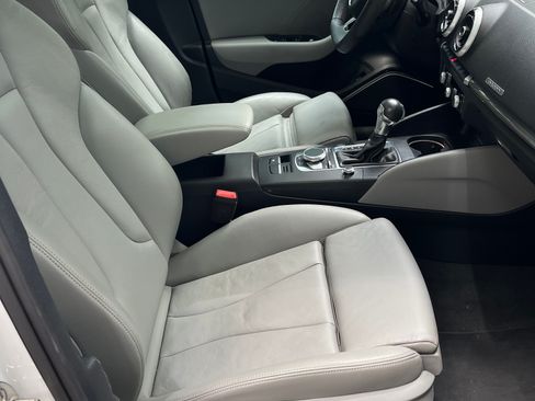 Used 2018 Audi A3 e-tron Premium Plus w/ Technology Package image 10