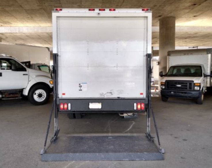 Used 2011 Chevrolet Express 3500 Extended w/ Chrome Appearance Package RWD image 9