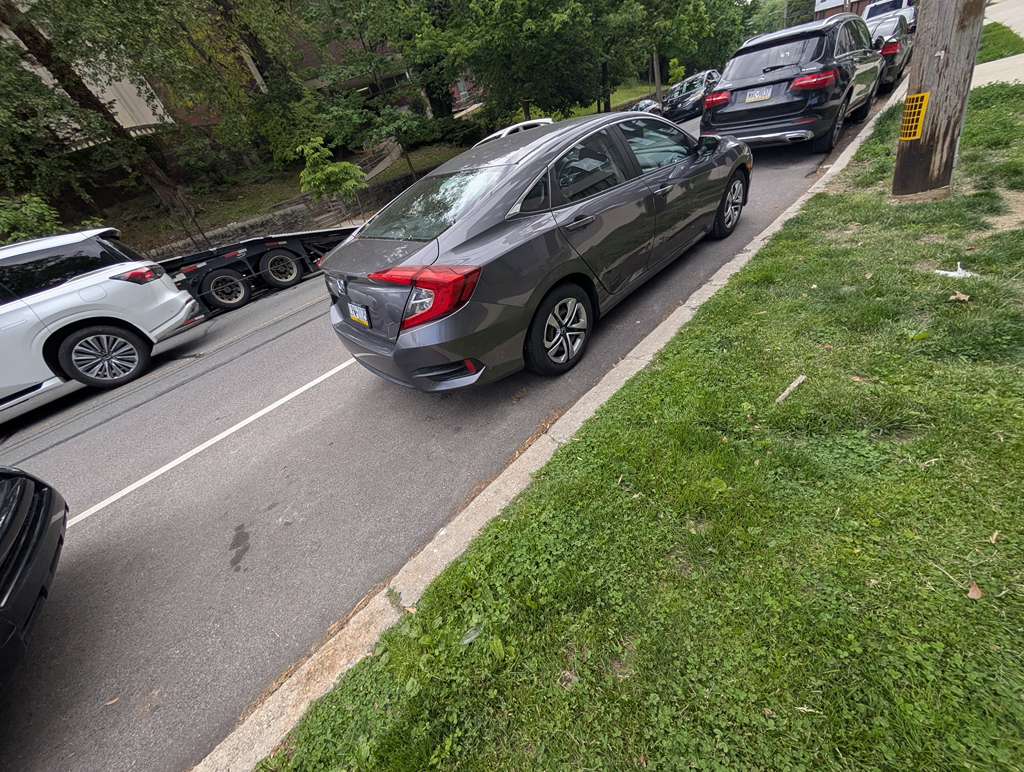 Used 2017 Honda Civic LX image 2
