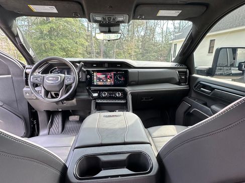 Used 2025 GMC Sierra 2500 AT4X w/ AT4X AEV Edition image 21