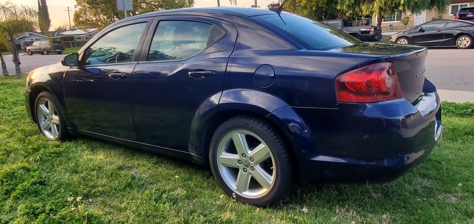 Used 2013 Dodge Avenger SE FWD image 8