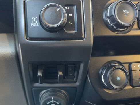 Used 2020 Ford F350 XLT w/ XLT Premium Package image 24