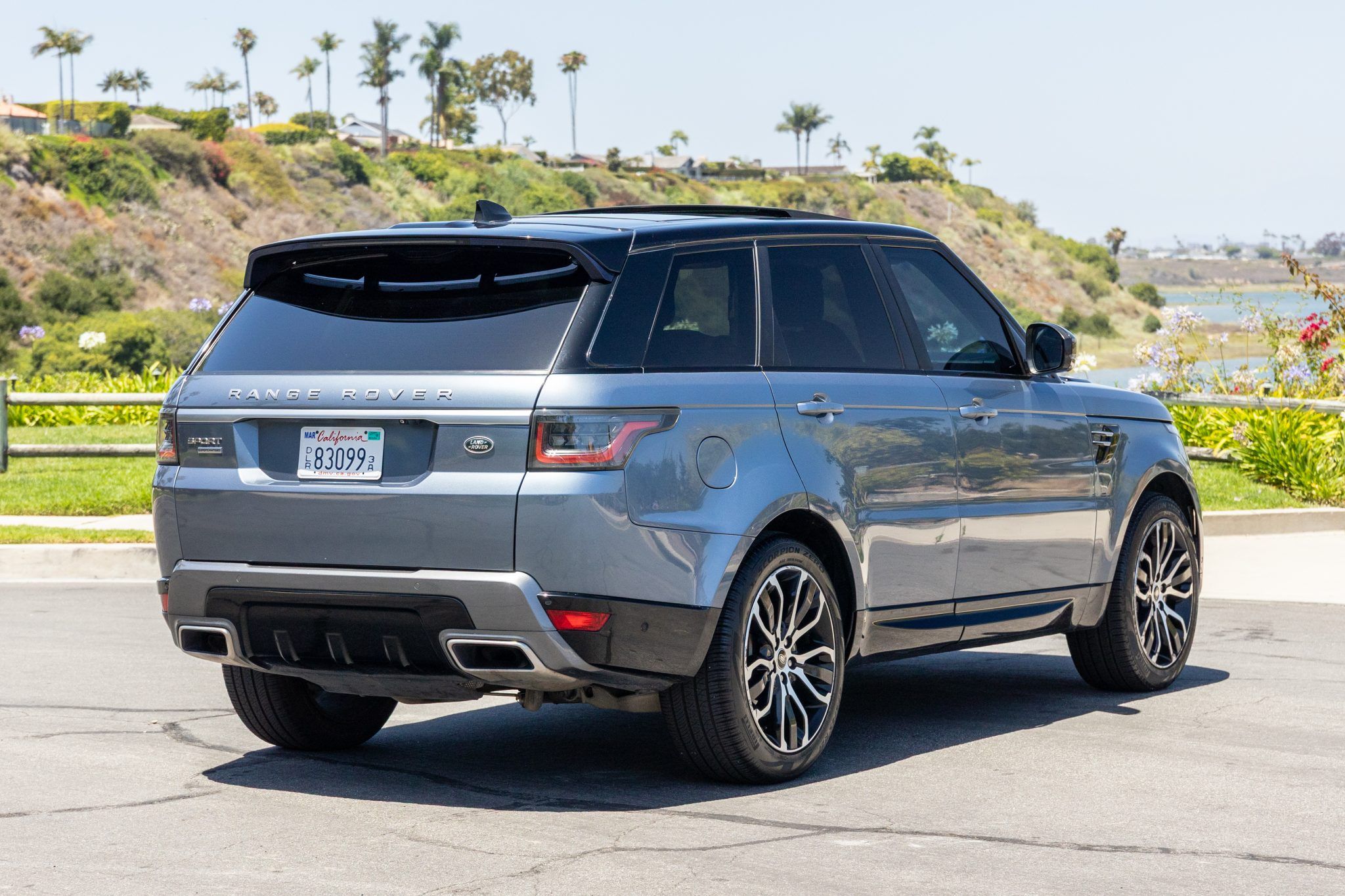 Used 2018 Land Rover Range Rover Sport Supercharged AWD/4WD image 6