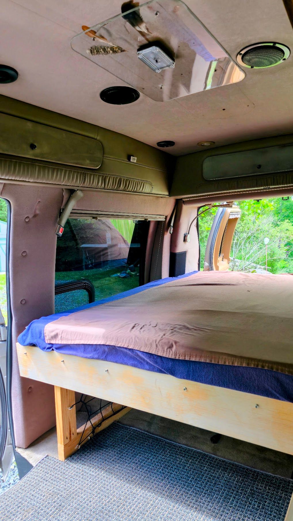 Used 2002 Ford E-150 and Econoline 150 RWD image 14