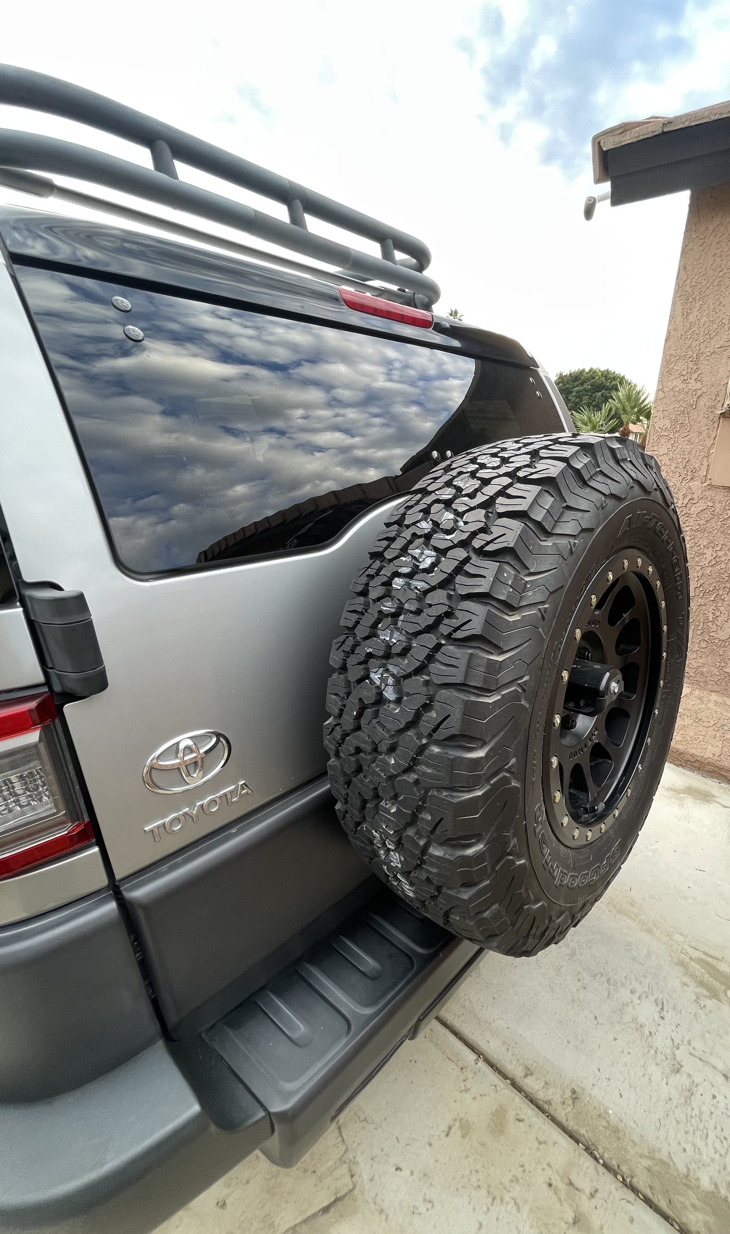 Used 2012 Toyota FJ Cruiser 4WD w/ Convenience Pkg image 19
