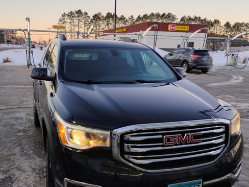Used 2017 GMC Acadia SLT image 5