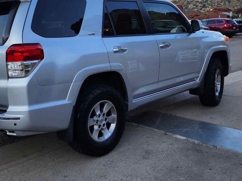 Used 2013 Toyota 4Runner SR5 w/ Convenience Pkg RWD image 5