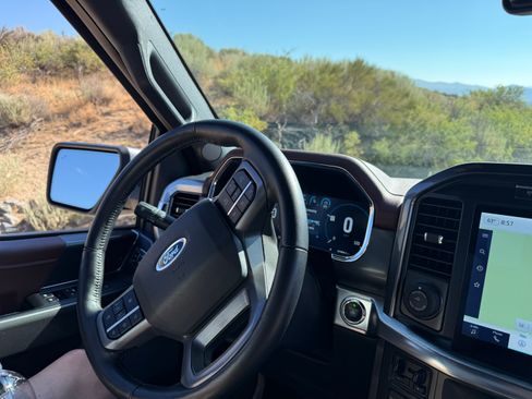 Used 2023 Ford F150 Lariat AWD/4WD image 5