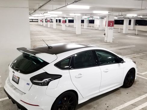 Used 2017 Ford Focus RS image 1