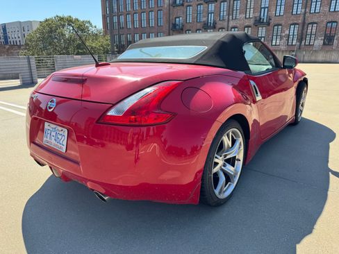 Used 2012 Nissan 370Z Touring w/ Sport Pkg image 2