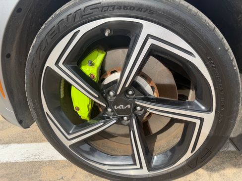 Used 2023 Kia EV6 GT image 14