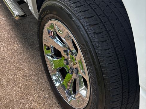 Used 2019 RAM 1500 Big Horn AWD/4WD image 19