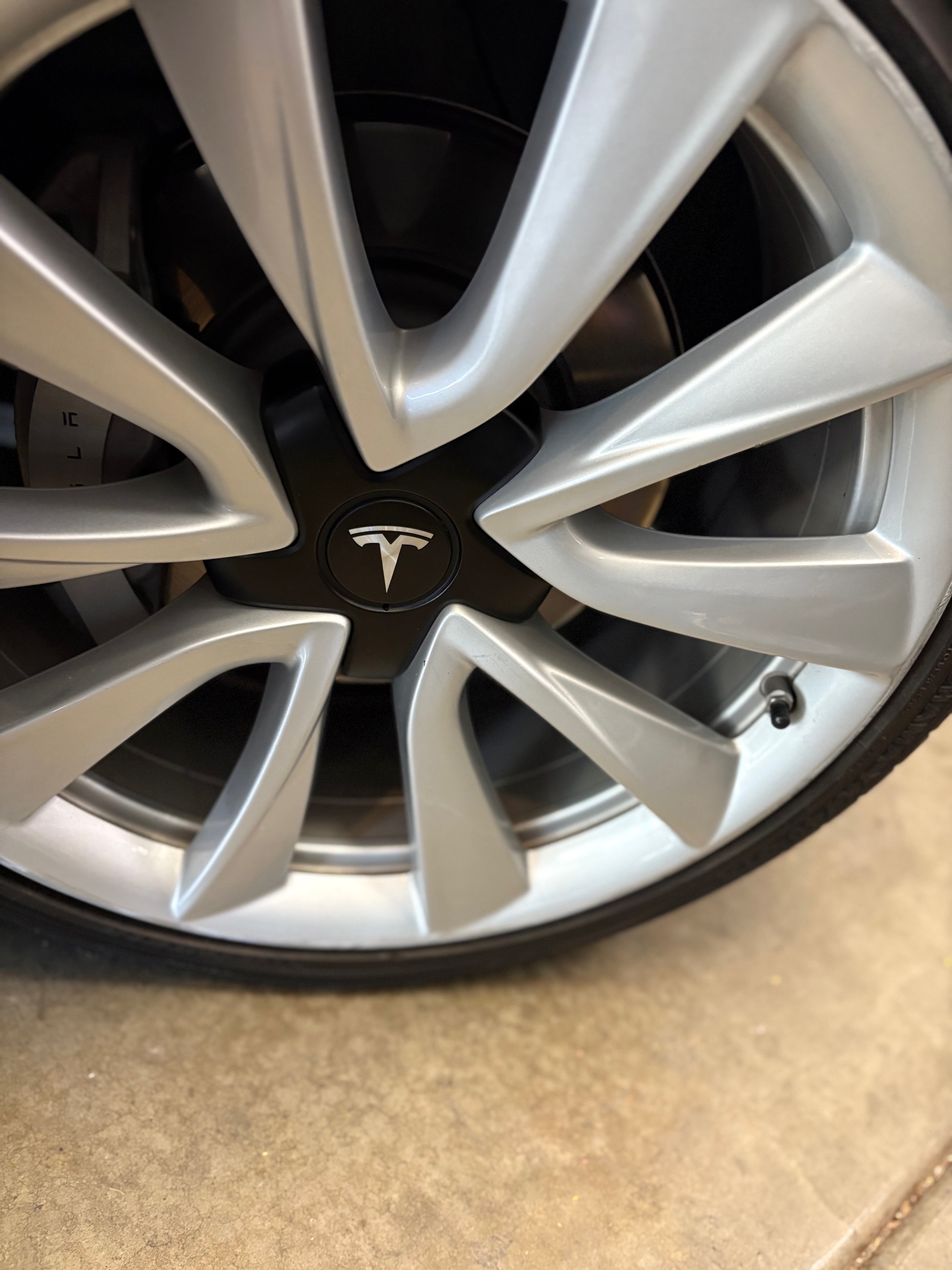 Used 2020 Tesla Model 3 Standard Range Plus RWD image 11