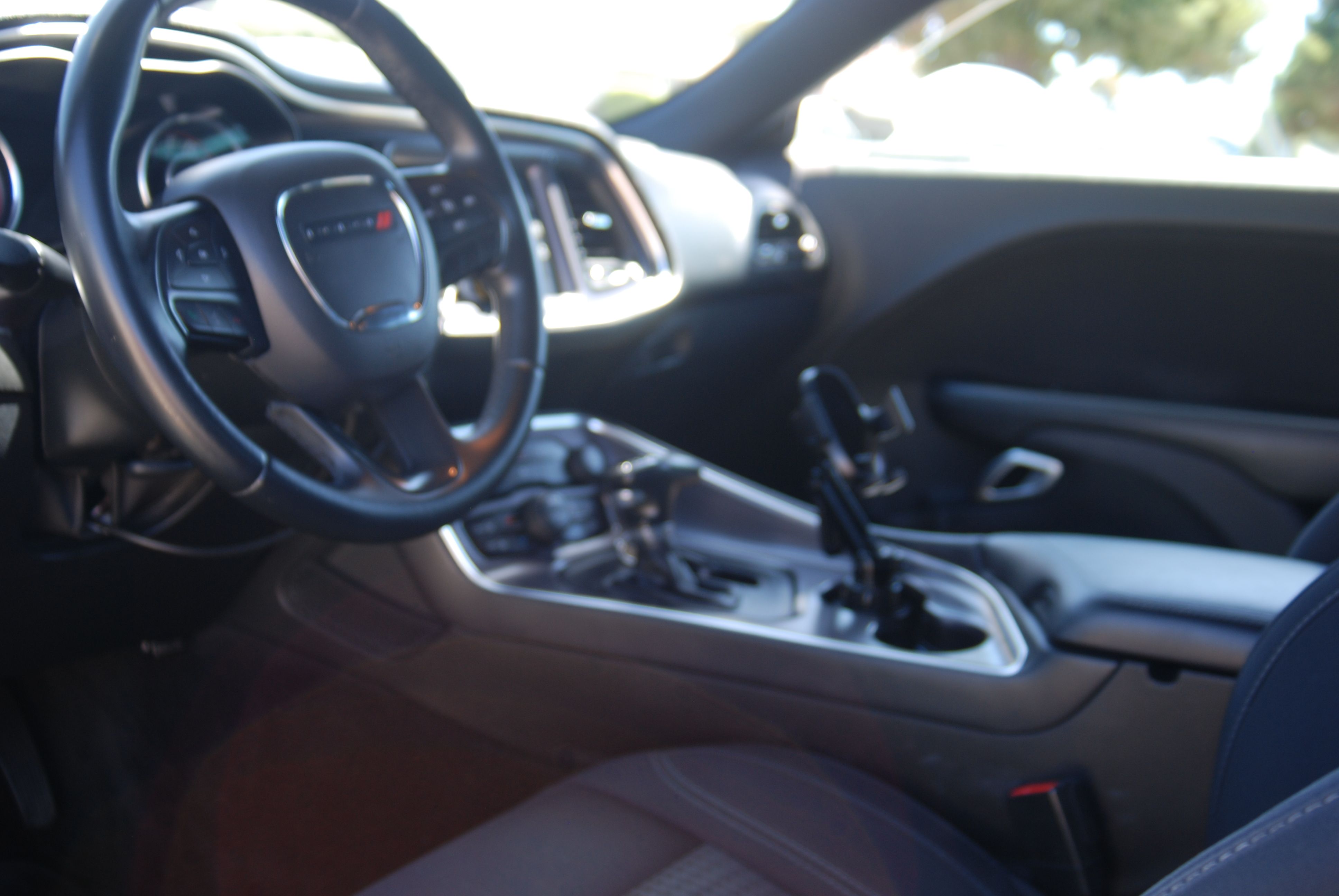 Used 2016 Dodge Challenger SXT RWD image 5