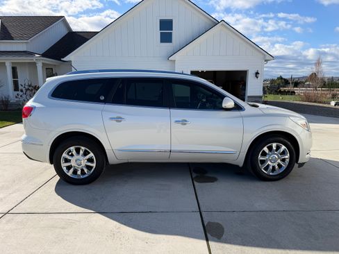 Used 2014 Buick Enclave Premium w/ Trailering Provision Package image 5