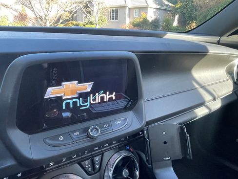 Used 2016 Chevrolet Camaro SS image 12