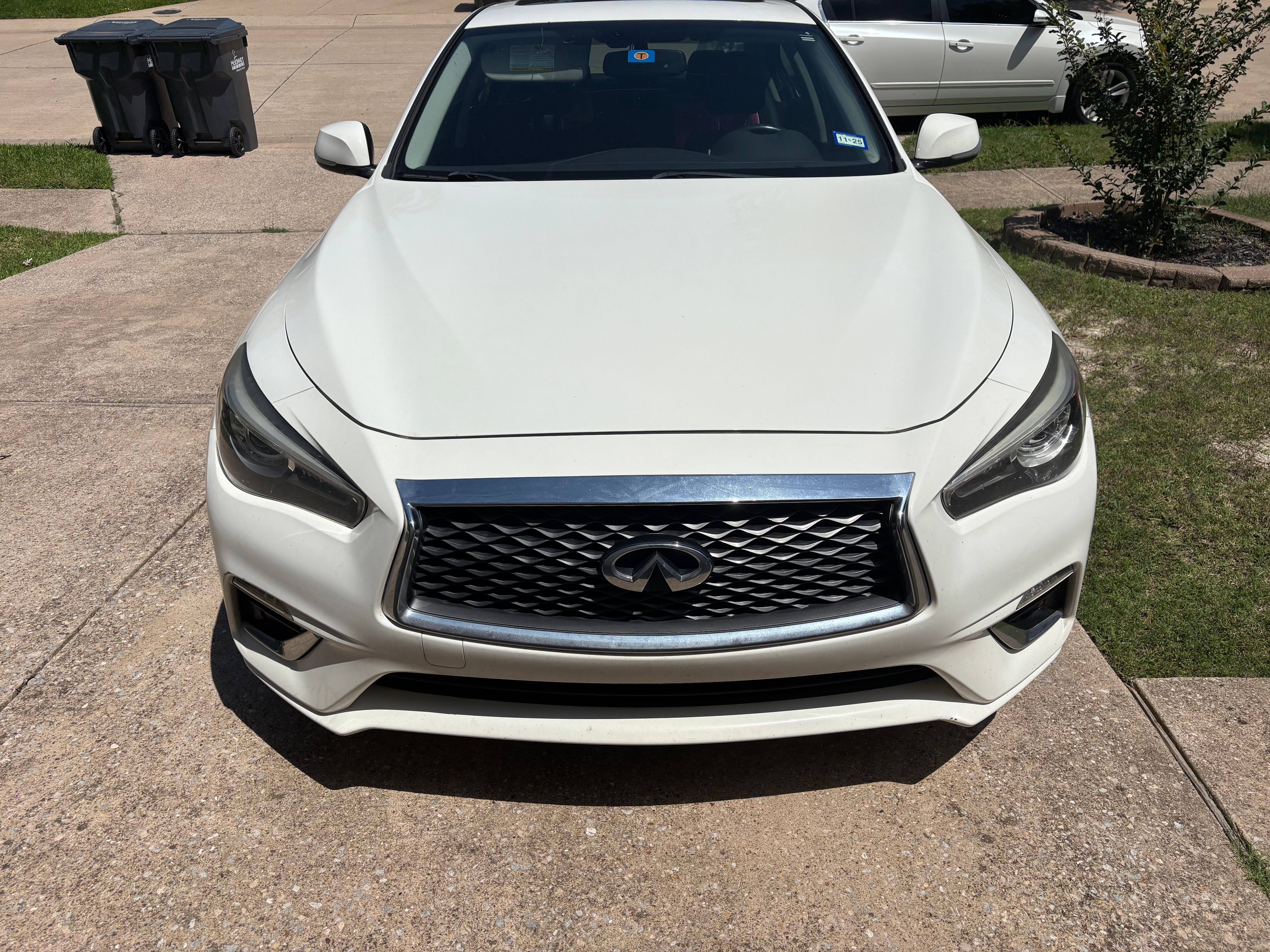 Used 2018 INFINITI Q50 Luxe w/ Cargo Package (L95) RWD image 1