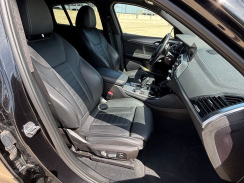 Used 2019 BMW X4 M40i w/ Executive Package image 24