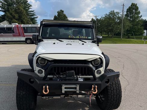 Used 2016 Jeep Wrangler Unlimited Sport w/ Max Tow Package AWD/4WD image 2