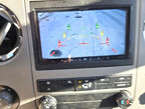 Used 2011 Ford F350 XLT w/ XLT Premium Pkg image 17