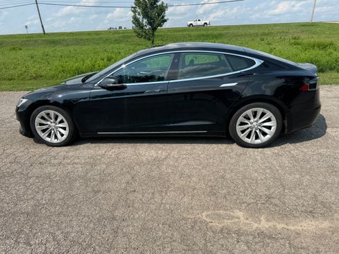 Used 2017 Tesla Model S 100D AWD/4WD image 11