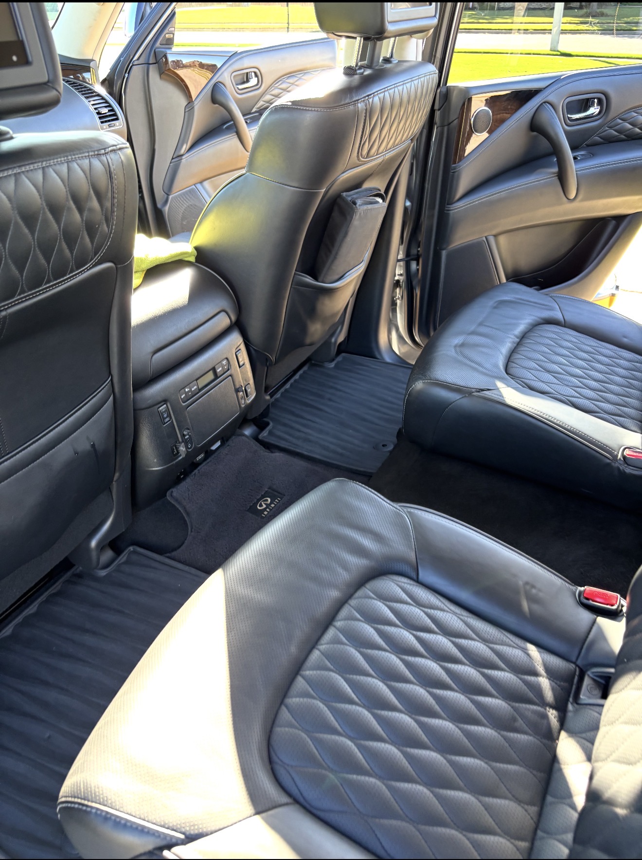 Used 2019 INFINITI QX80 Luxe w/ 22" Wheel Package AWD/4WD image 10