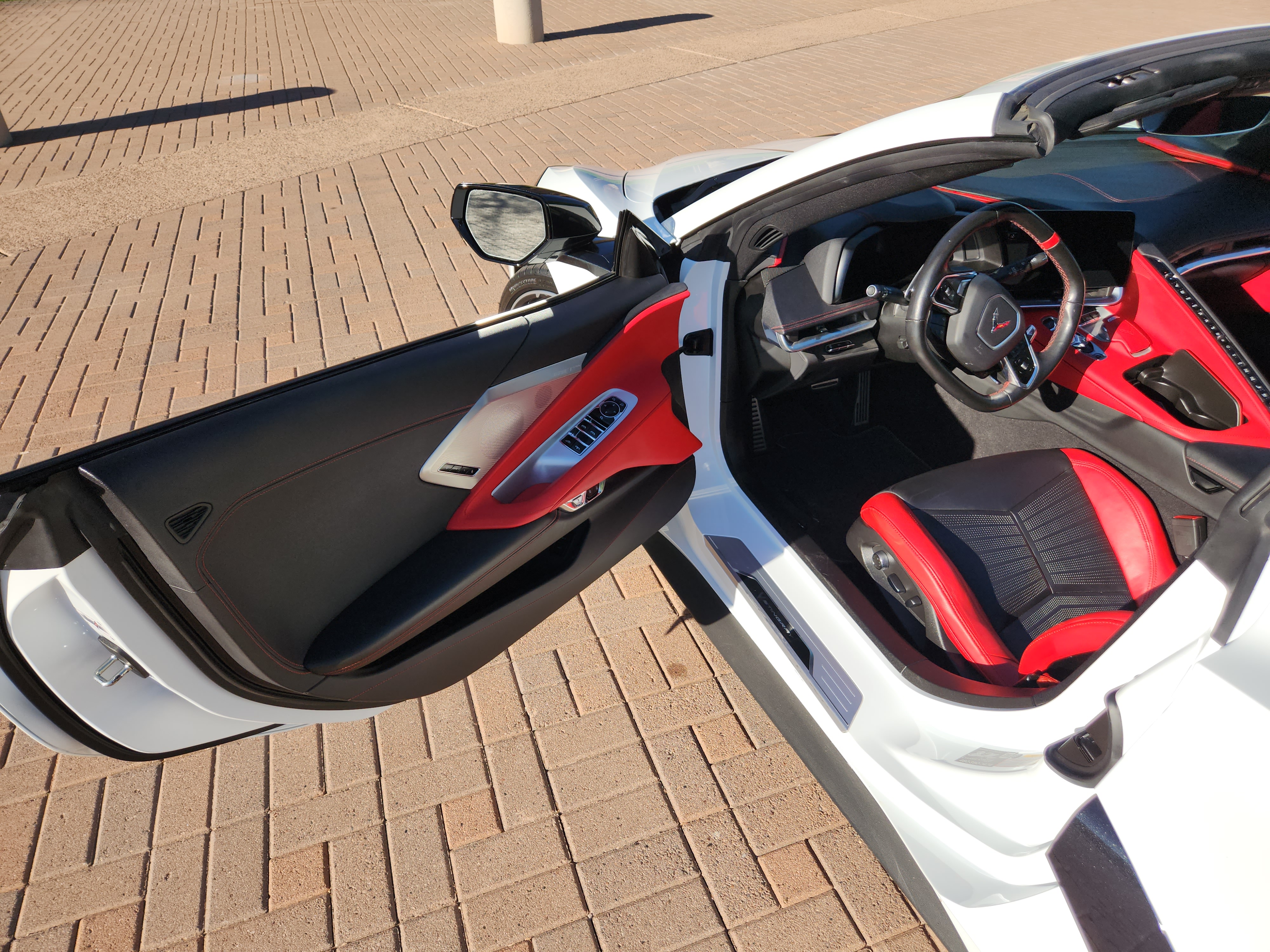 Used 2022 Chevrolet Corvette Stingray Preferred Conv w/ Z51 Performance Package RWD image 11