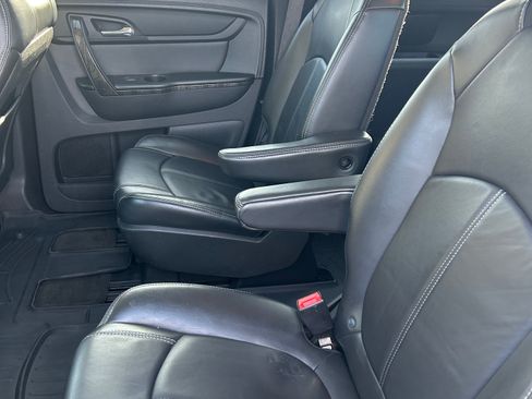 Used 2013 GMC Acadia SLT image 4