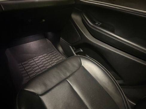 Used 2024 Jeep Grand Cherokee L Limited w/ Luxury Tech Group II RWD image 11