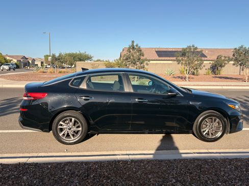 Used 2020 Kia Optima LX FWD image 4