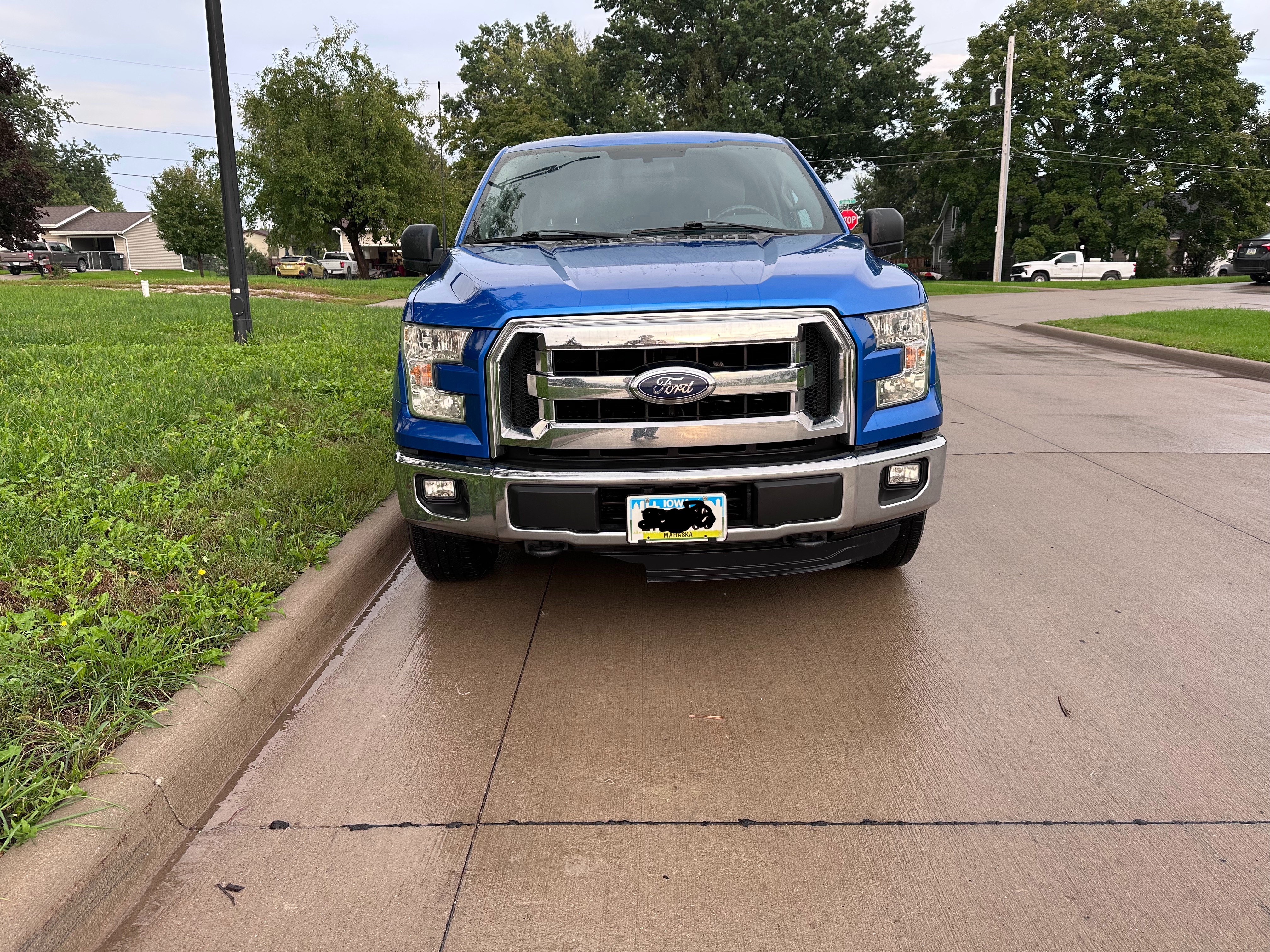 Used 2015 Ford F150 XLT AWD/4WD image 4