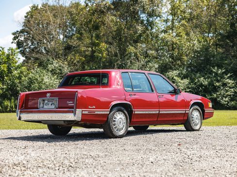 Used 1993 Cadillac De Ville Sedan image 5
