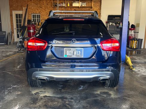 Used 2017 Mercedes-Benz GLA 250 4MATIC image 4