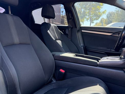 Used 2019 Honda Civic EX image 11