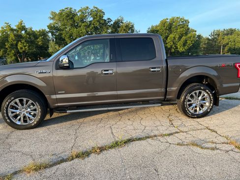 Used 2017 Ford F150 XLT w/ Equipment Group 302A Luxury AWD/4WD image 8