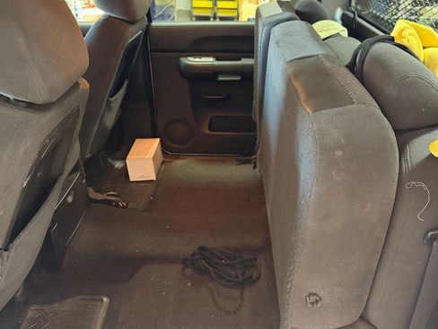 Used 2007 Chevrolet Silverado 2500 LT RWD image 14