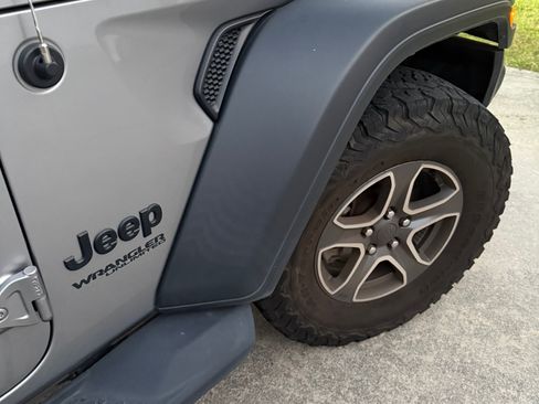 Used 2020 Jeep Wrangler Unlimited Sport AWD/4WD image 16