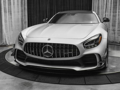 Used 2020 Mercedes-Benz AMG GT R image 17