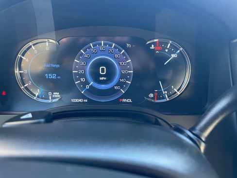 Used 2019 Cadillac Escalade ESV Luxury image 17