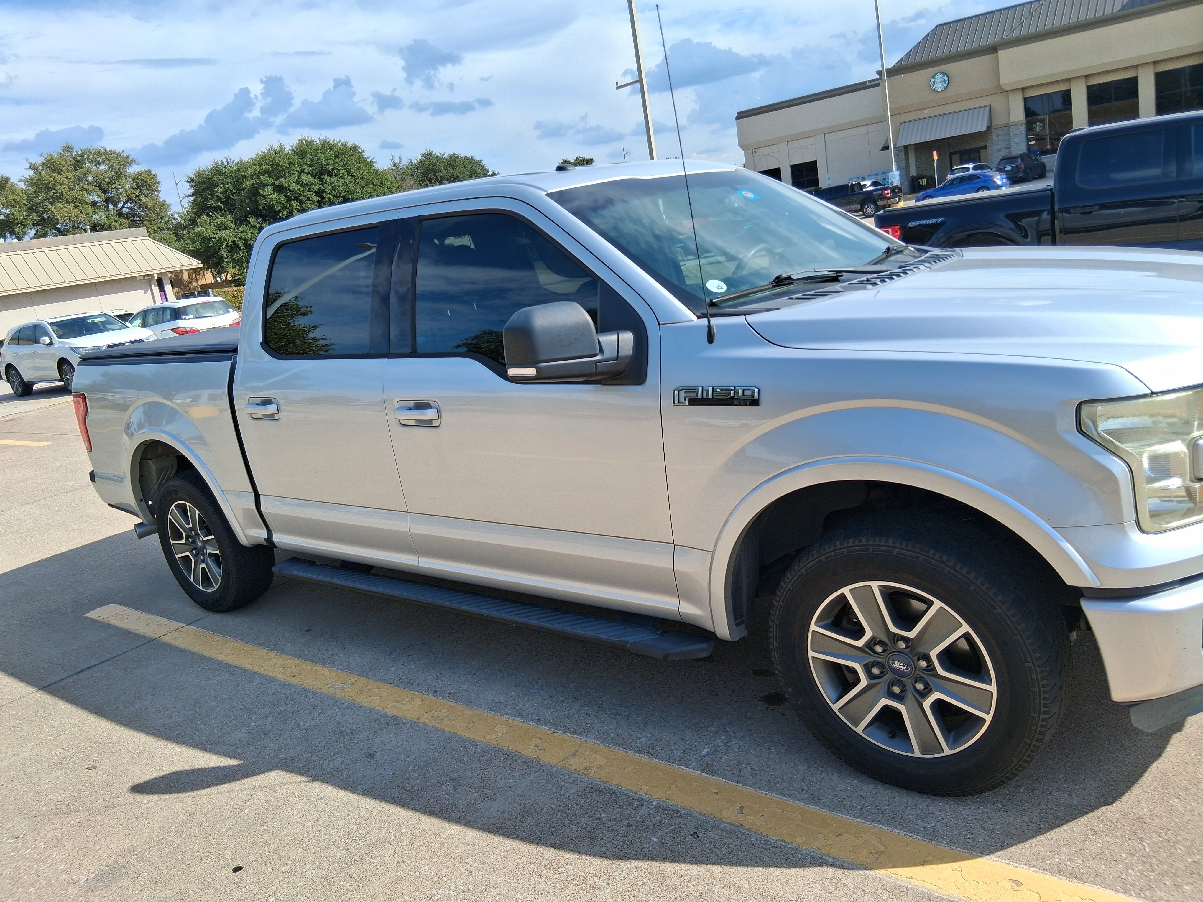 Used 2015 Ford F150 XLT w/ Equipment Group 302A Luxury RWD image 5