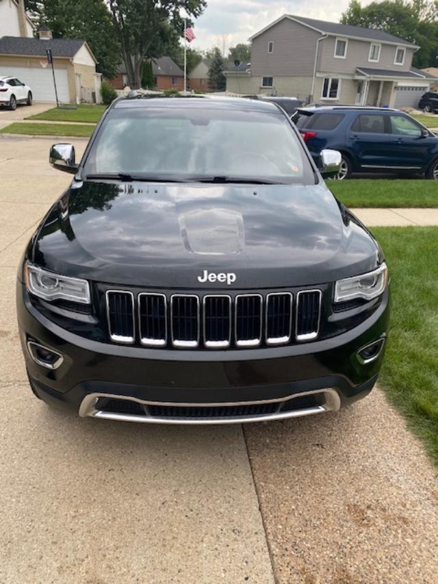 Used 2015 Jeep Grand Cherokee Limited w/ Luxury Group II AWD/4WD image 4