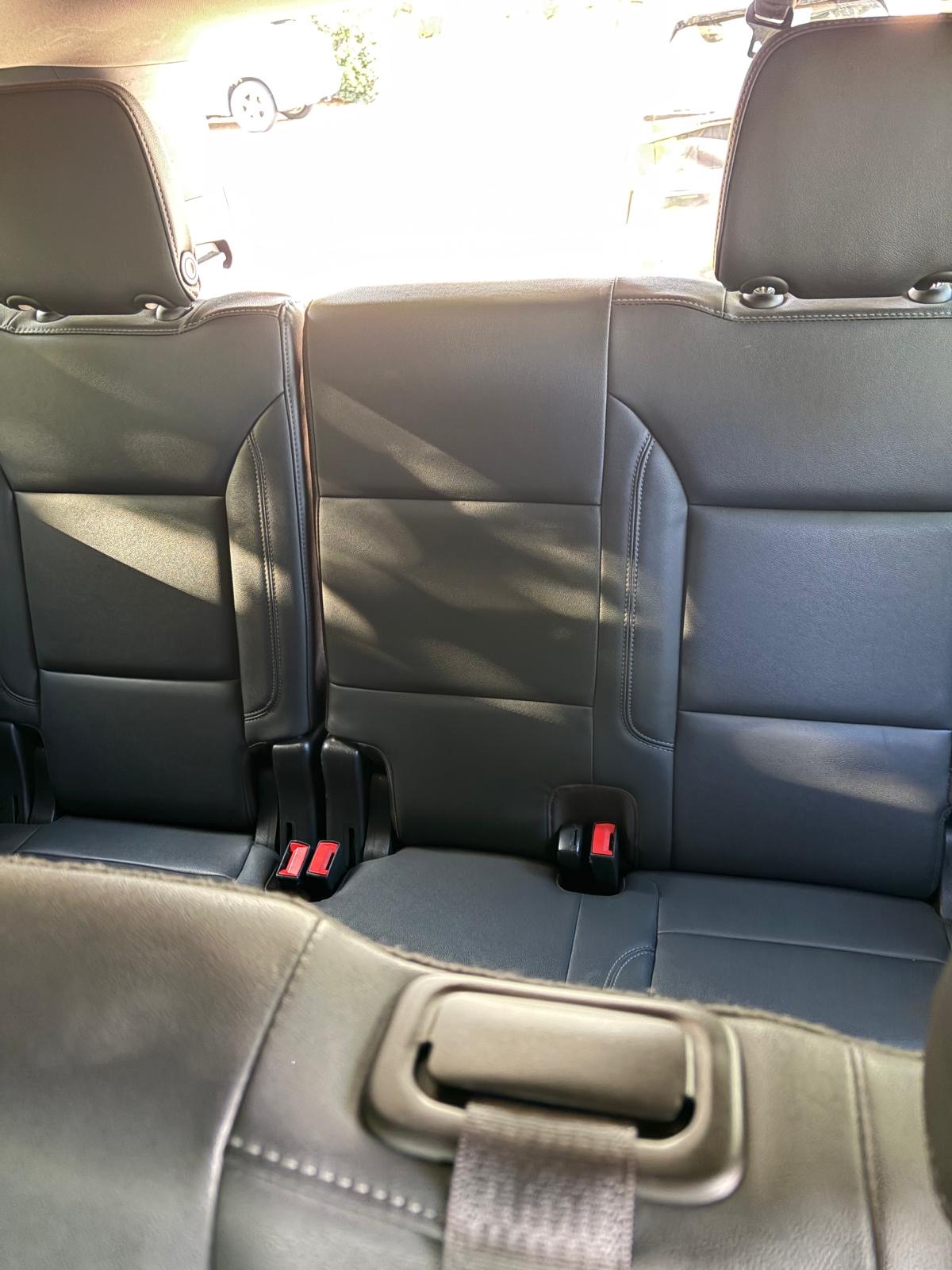Used 2022 Chevrolet Suburban LT RWD image 12