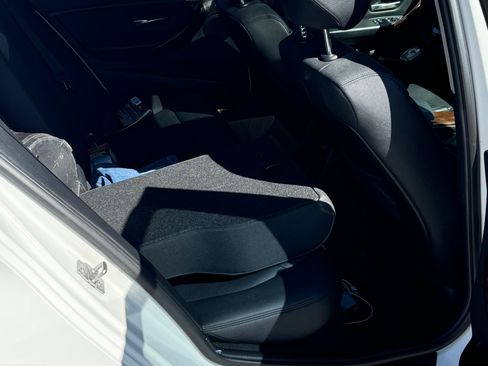 Used 2014 BMW 328d Sedan image 9