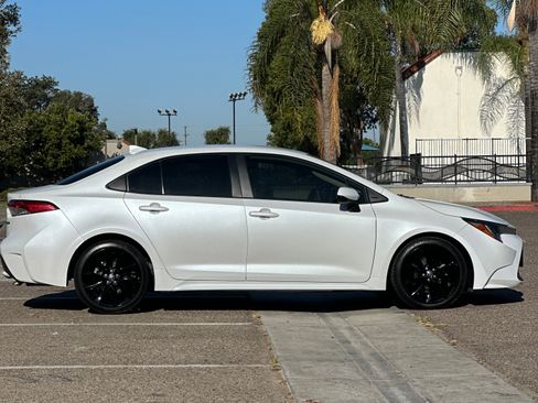 Used 2022 Toyota Corolla LE image 10