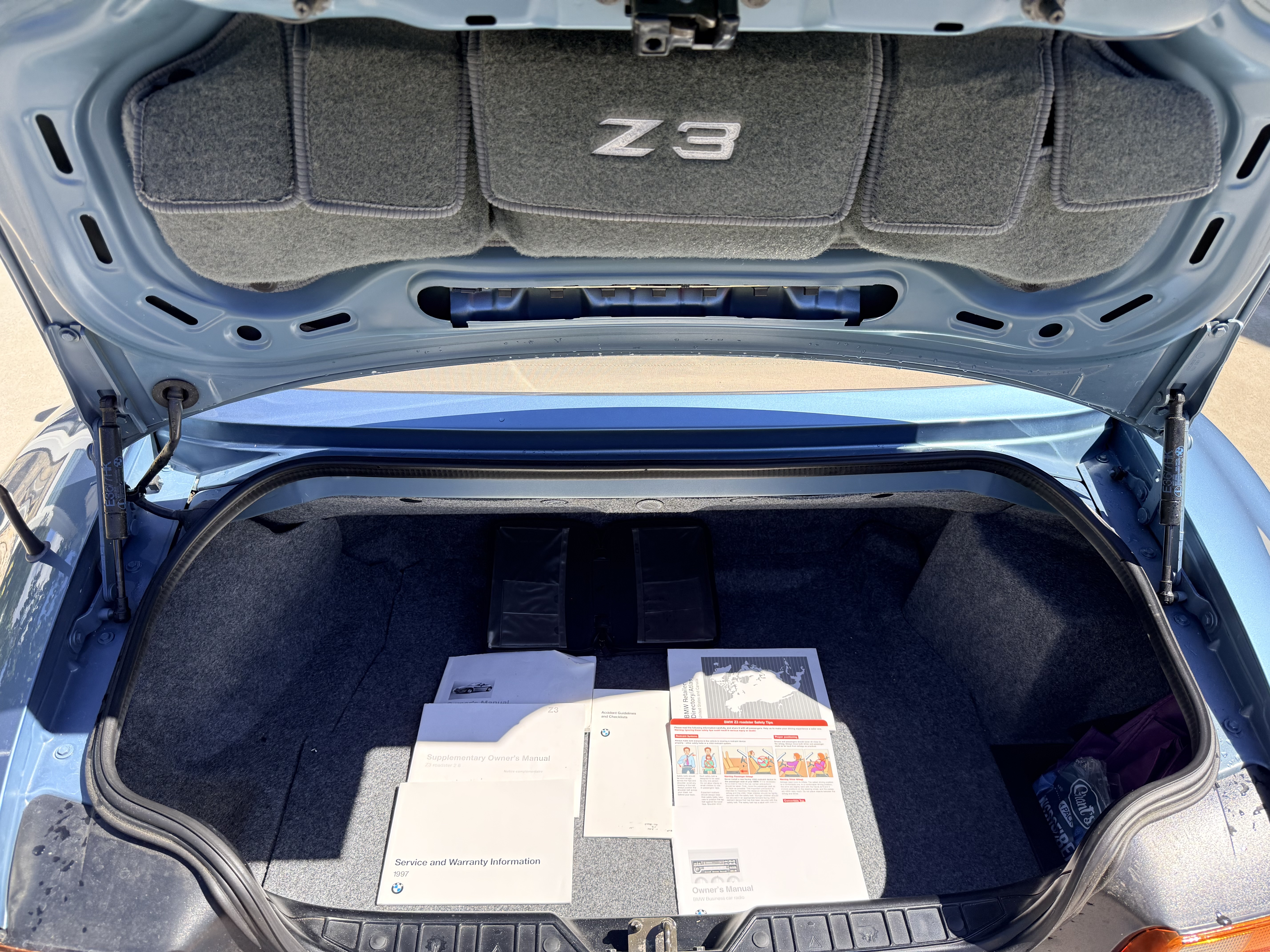Used 1997 BMW Z3 2.8 RWD image 17