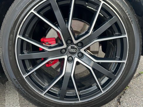 Used 2019 Audi Q8 Prestige image 14