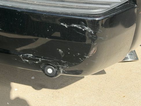 Used 2013 Chevrolet Avalanche LTZ image 17