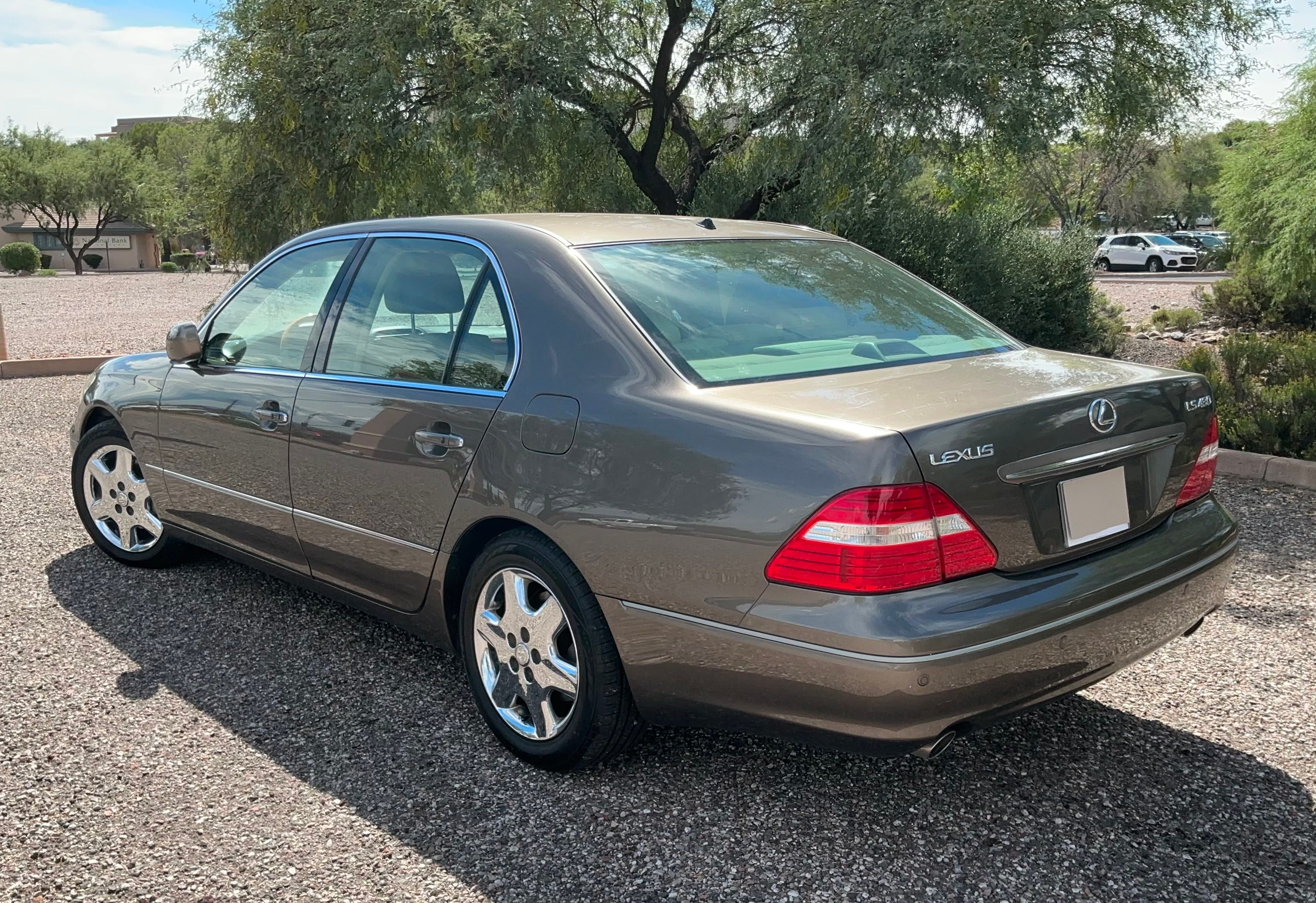 Used 2005 Lexus LS 430 RWD image 4