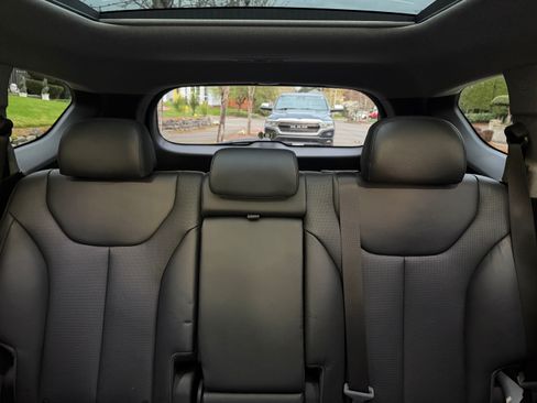 Used 2020 Hyundai Santa Fe SEL w/ Convenience + Premium Package image 6