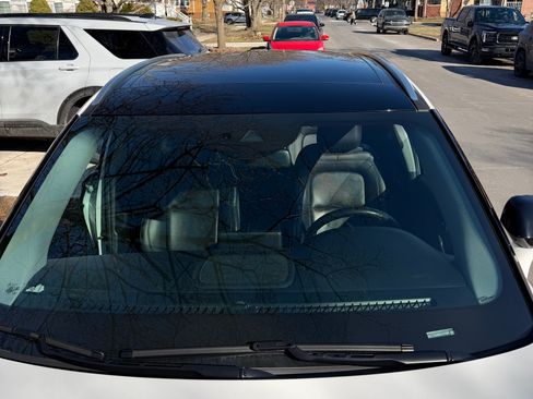 Used 2021 Lincoln Corsair AWD w/ Premium Package image 6